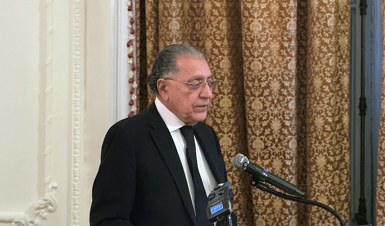Pakistan's Ambassador Munir Akram is addressing a ceremony to mark Kashmir Solidarity Day in New York, US, Fenruary 5, 2025. (@PakinNewYork/X)