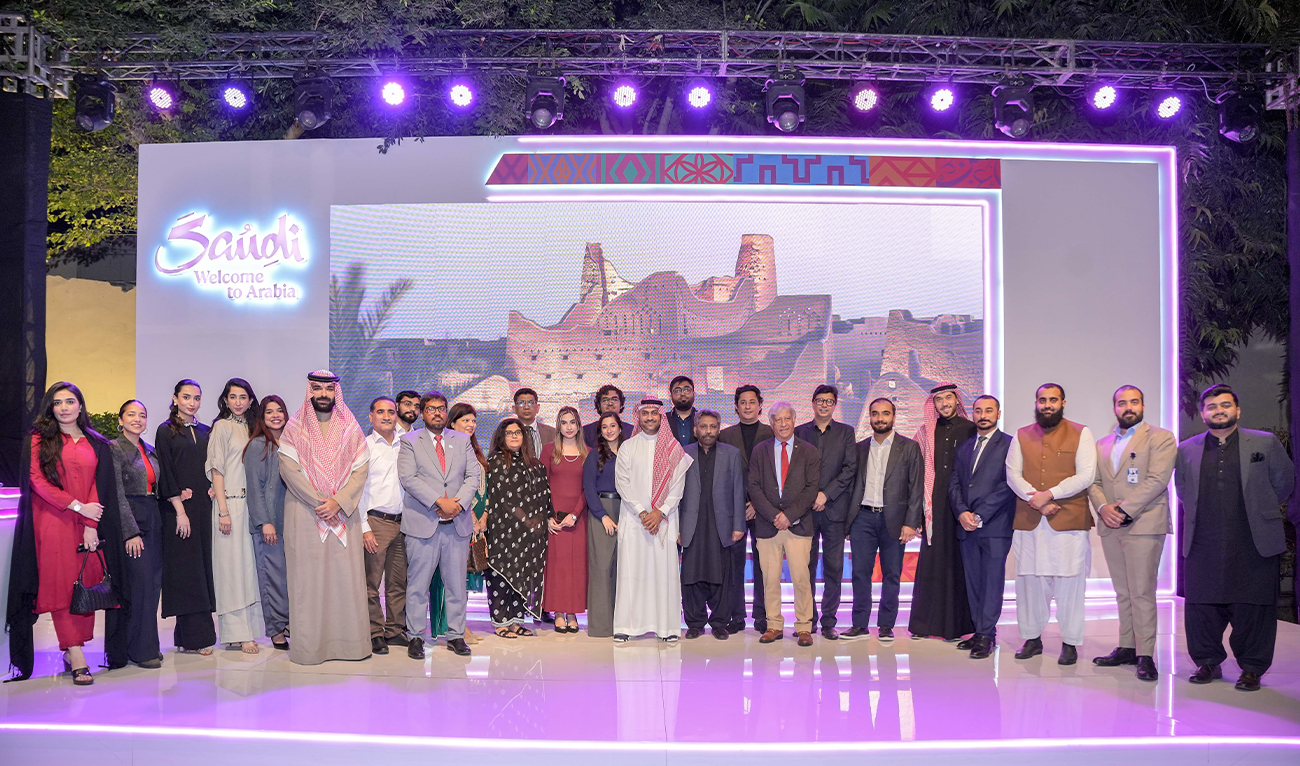 Saudi Tourism Authority (STA) officials and their Pakistani partners pose for a group photo at the end of the second networking event organized by STA in Karachi, Pakistan, on February 13, 2025. (Photo Courtesy: PH Solution)