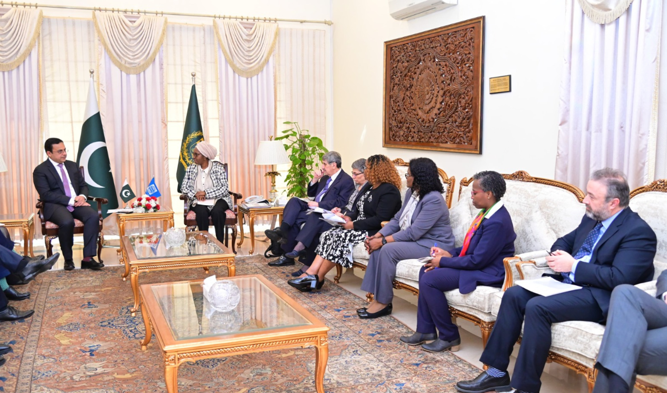 The Minister for Economic Affairs, Ahad Cheema (left), speaks with the delegation of Executive Directors (EDs) and Alternate Executive Directors (AEDs) from the World Bank Group (WBG) in Islamabad, Pakistan on February 17, 2025. (Photo courtesy: PID)