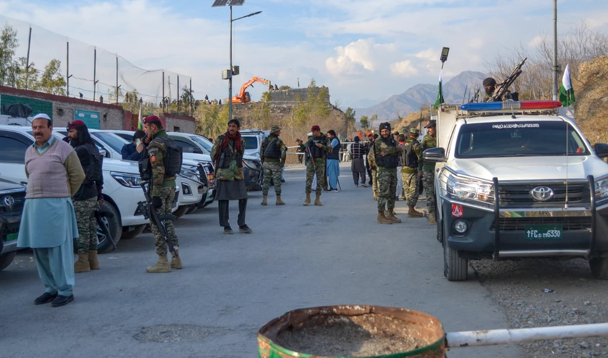 Frontier Constabulary and army personnel gather near the ambushed region in Kurram, northwest Pakistan on January 17, 2025. (AFP/ file)