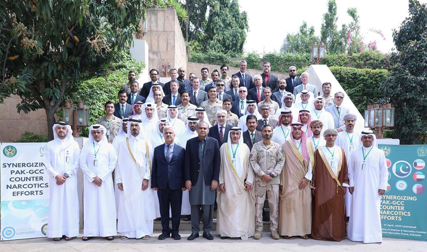 Delegates from Pakistan, the United Arab Emirates, Bahrain, Saudi Arabia, Oman, Qatar, and Kuwait pose for a picture at the Pak-GCC Regional Narcotics Conference in Islamabad, Pakistan, on April 16, 2025. (Pakistan's Interior Ministry)