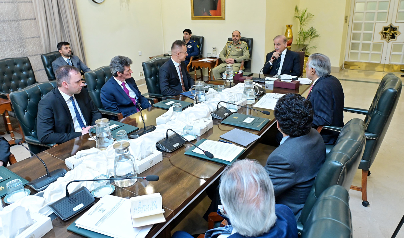 Hungary Foreign Minister Péter Szijjártó (3L) gestures during a meeting with Pakistan Prime Minister Shehbaz Sharif at the Prime Minister House in Islamabad on April 17, 2025. (Photo courtesy: Handout/PMO)