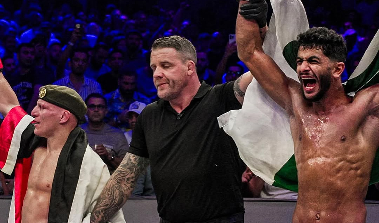 Pakistani kickboxer Abdullah Chandio celebrates after winning Karate Combat-54 event in Dubai on May 2, 2025. (Photo courtesy: Instagram/@nathanslens_)