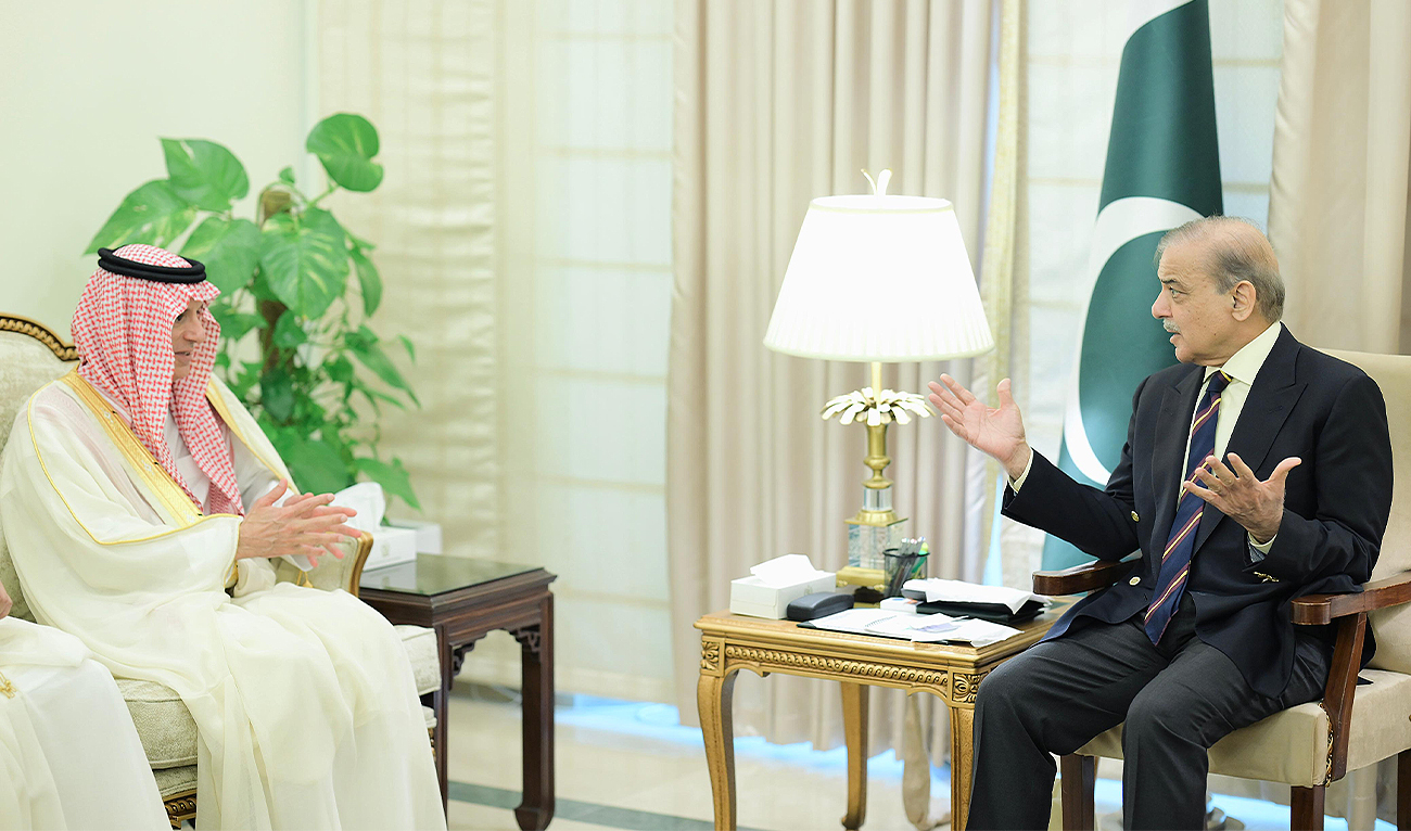 Pakistan Prime Minister Shehbaz Sharif (right) meets Saudi Minister of State for Foreign Affairs Adel Al-Jubeir in Islamabad, Pakistan, on May 9, 2025. (Government of Pakistan)