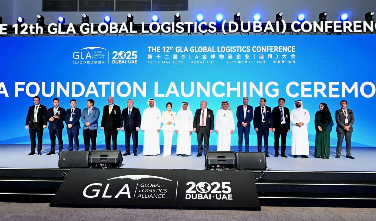 Pakistan’s Envoy to the UAE Ambassador Faisal Niaz Tirmizi (5L) gestures for a group photograph at the 12th Global Logistics Alliance (GLA) conference in Dubai on may 16, 2025. (Photo courtesy: Handout/Pakistan Embassy)