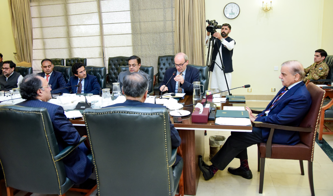 Prime Minister Shehbaz Sharif in a a meeting with Dr. Stefan Dercon, a prominent British economist and professor of economic policy at Oxford University, on May 23, 2025. (PMO)