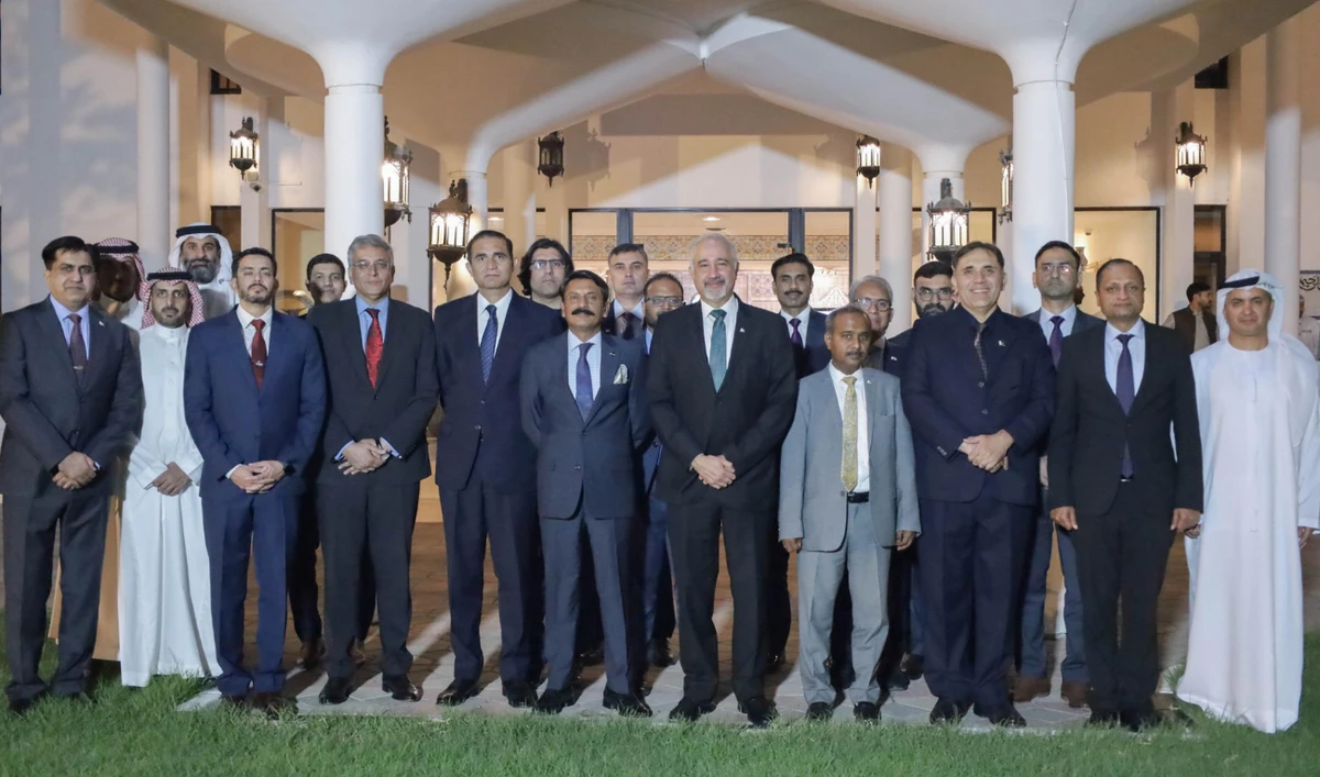 Ambassador Faisal Niaz Tirmizi welcomes a delegation of senior Pakistani military and civil officers in Abu Dhabi, UAE on May 6, 2025. (GoP)