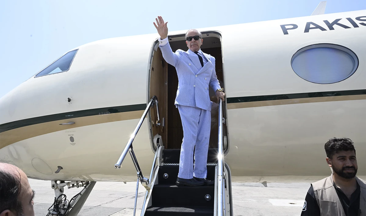 Pakistan Prime Minister Shehbaz Sharif waves in Lahore, Pakistan, on May 25, 2025, as he departs for a two-day visit to Türkiye. (Government of Pakistan)