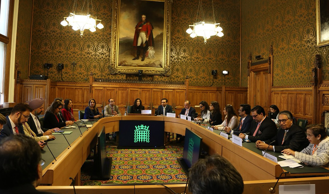A high-level parliamentary delegation from Pakistan, led by former Foreign Minister Bilawal Bhutto-Zardari, briefs the All-Party Parliamentary Group on Pakistan during a meeting hosted at Westminster Palace in London, UK, on June 10, 2025. (Photo courtesy: PPP)