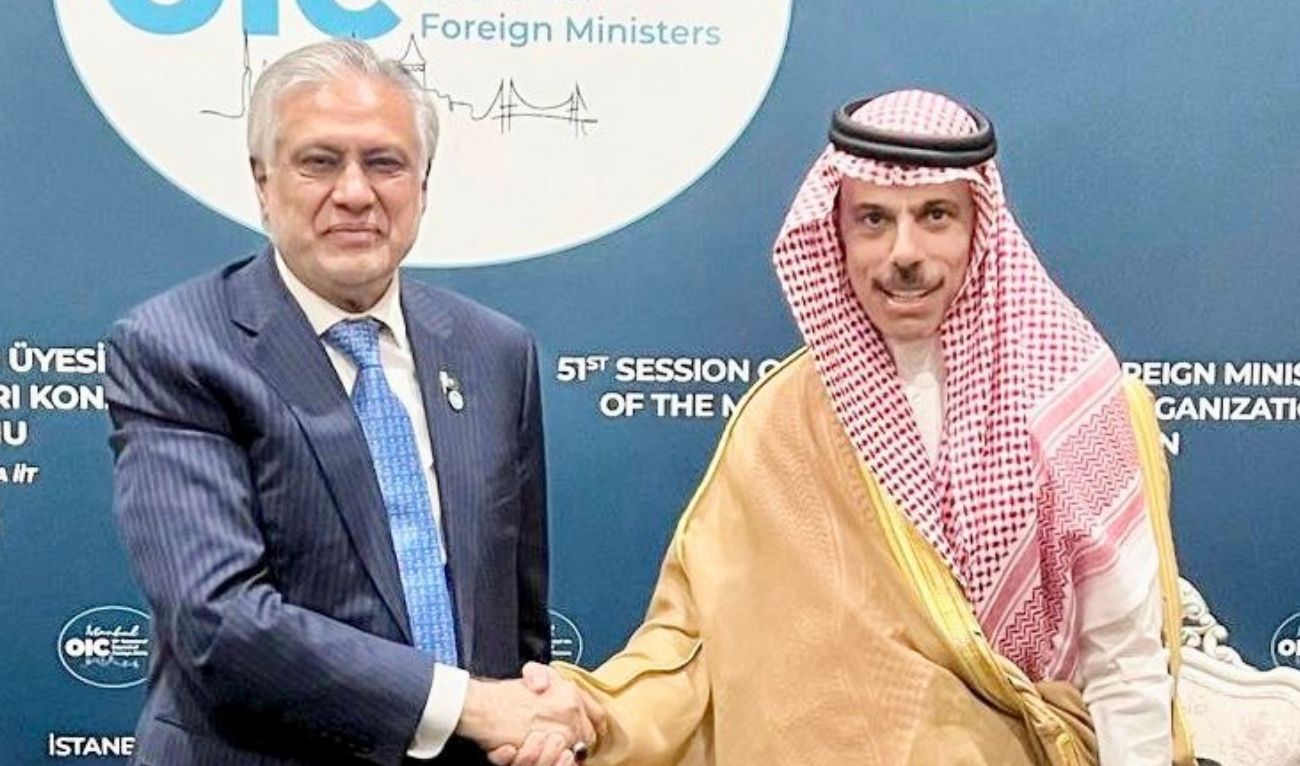 Pakistan’s Foreign Minister Ishaq Dar (L) shakes hands with his Saudi counterpart Prince Faisal bin Farhan in Istanbul, Turkiye, on June 21, 2025. (@MIshaqDar50/X)