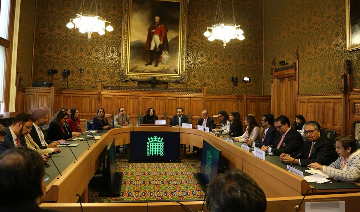 A high-level parliamentary delegation from Pakistan, led by former Foreign Minister Bilawal Bhutto-Zardari, briefs the All-Party Parliamentary Group on Pakistan during a meeting hosted at Westminster Palace in London, UK, on June 10, 2025. (Photo courtesy: PPP)