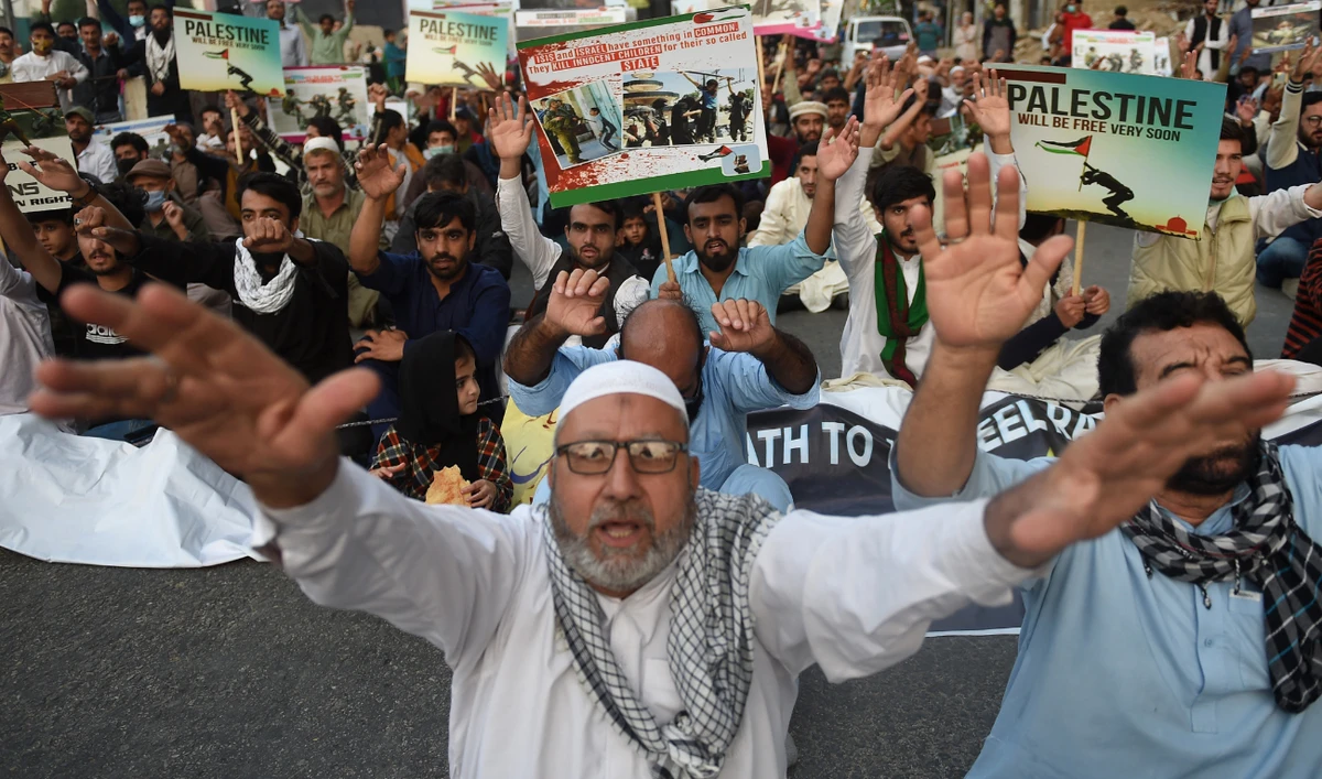 Protesters shout pro-Palestinian slogans during an anti-Israel protest rally in Karachi on December 26, 2021. (AFP/ file)