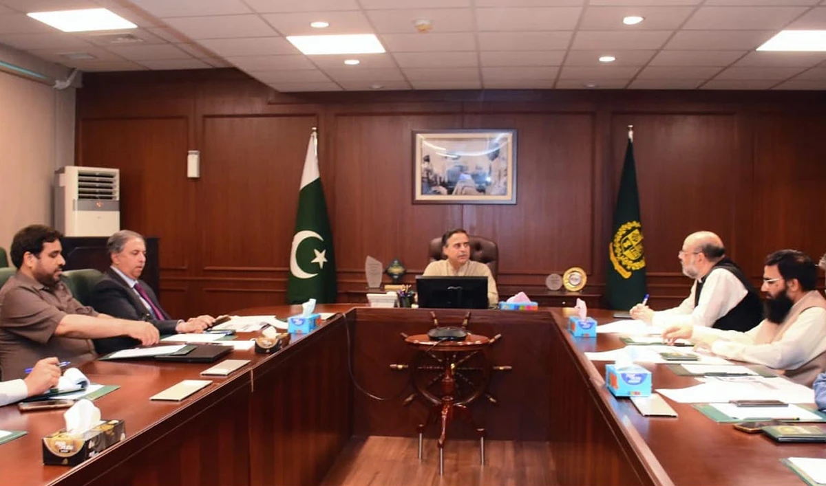 Federal Minister for Maritime Affairs Junaid Anwar Chaudhry (center) chairs a meeting on Pakistan National Shipping Corporation in Islamabad on June 27, 2025. (PID)