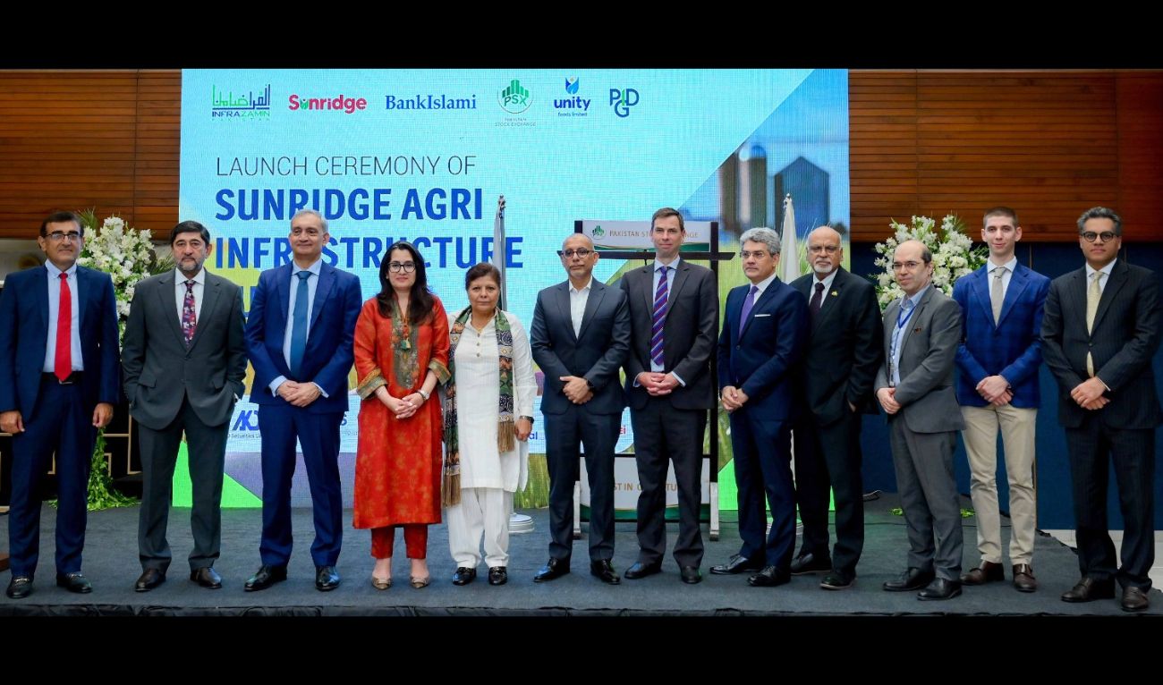 The croup photo shows representatives of InfraZamin Pakistan, Sunridge Foods (Pvt.) Limited, and BankIslami at the launch of Pakistan’s first fully subscribed PKR 2 billion Agri-Infrastructure Sukuk in Karachi, Pakistan, on July 21, 2025. (