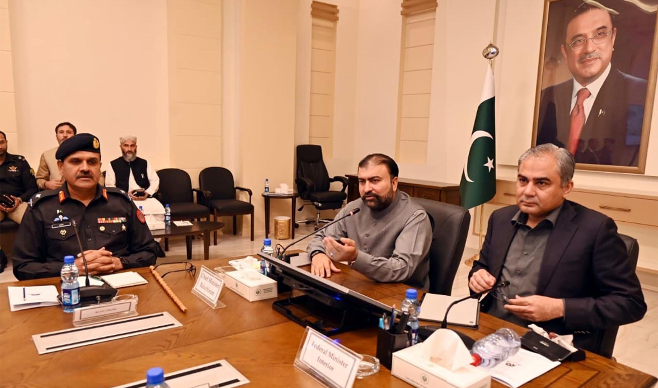 Federal Interior Minister Mohsin Naqvi (right) and Balochistan Chief Minister Mir Sarfraz Bugti (second right) chair a meeting on law and order situation in Balochistan, in Quetta, Pakistan, on July 26, 2025. (PID)