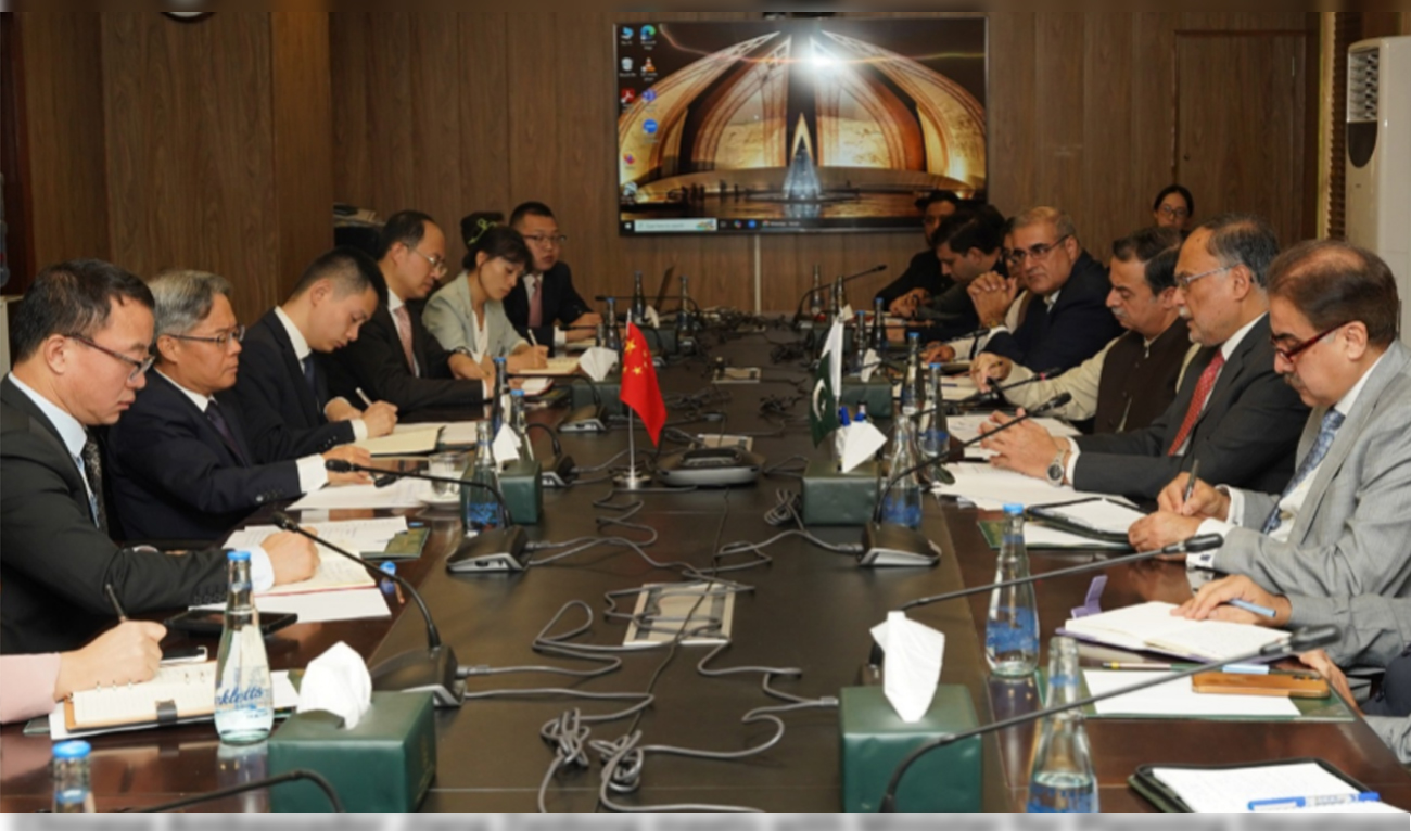 Pakistan’s Planning Minister Ahsan Iqbal (second right) meets China’s Ambassador to Pakistan Jiang Zaidong (second left) in Islamabad on July 27, 2025. (PID)