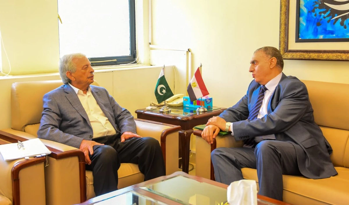 Pakistan’s National Food Security Minister Rana Tanveer Hussain meeting with Dr. Ihab Mohamed Abdelhamid Hassan, Egypt’s ambassador to Pakistan, at the ministry in Islamabad on July 10, 2025. (GOP)