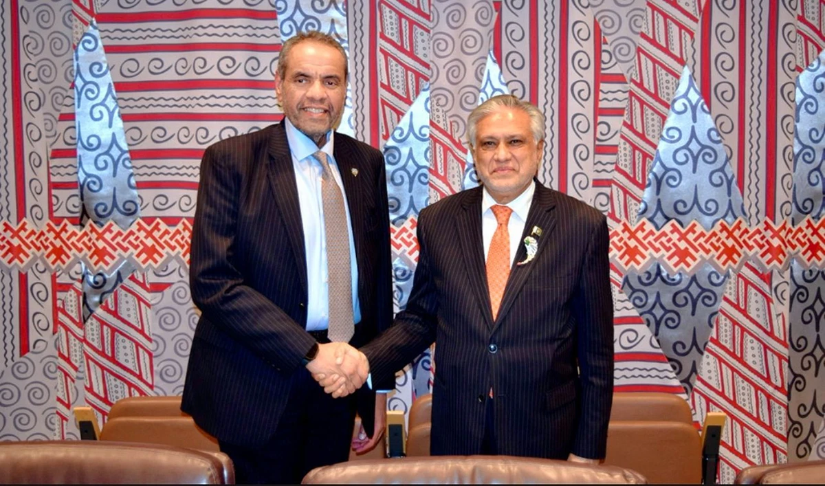 Deputy Prime Minister and Foreign Minister of Pakistan, Ishaq Dar, meets Foreign Minister of Kuwait, Abdullah Al-Yahya (left), on the sidelines of International Conference on the Two-State Solution at the United Nations in New York, on July 29, 2025. (MOFA Pakistan)