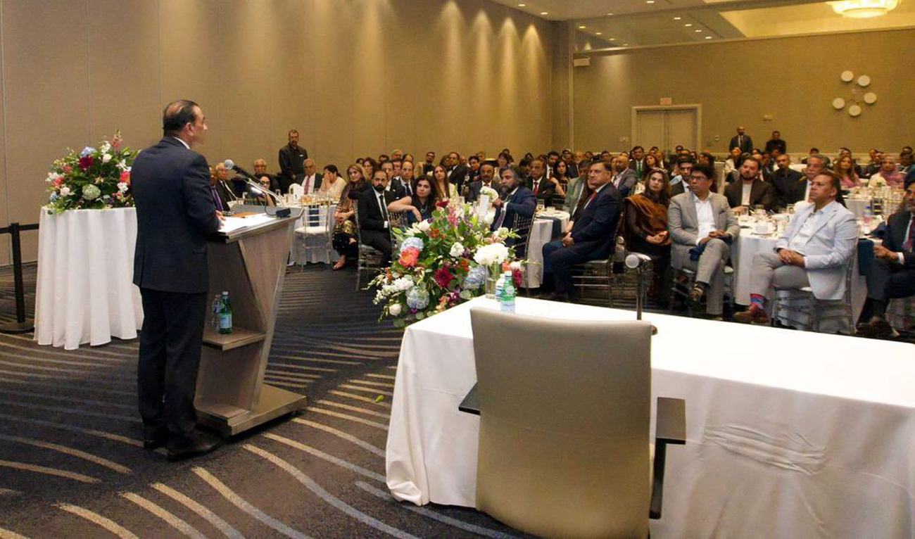Army Chief Field Marshal Syed Asim Munir (left) is addressing Pakistani diaspora during his visit to US on August 10, 2025. (Pakistan Army)