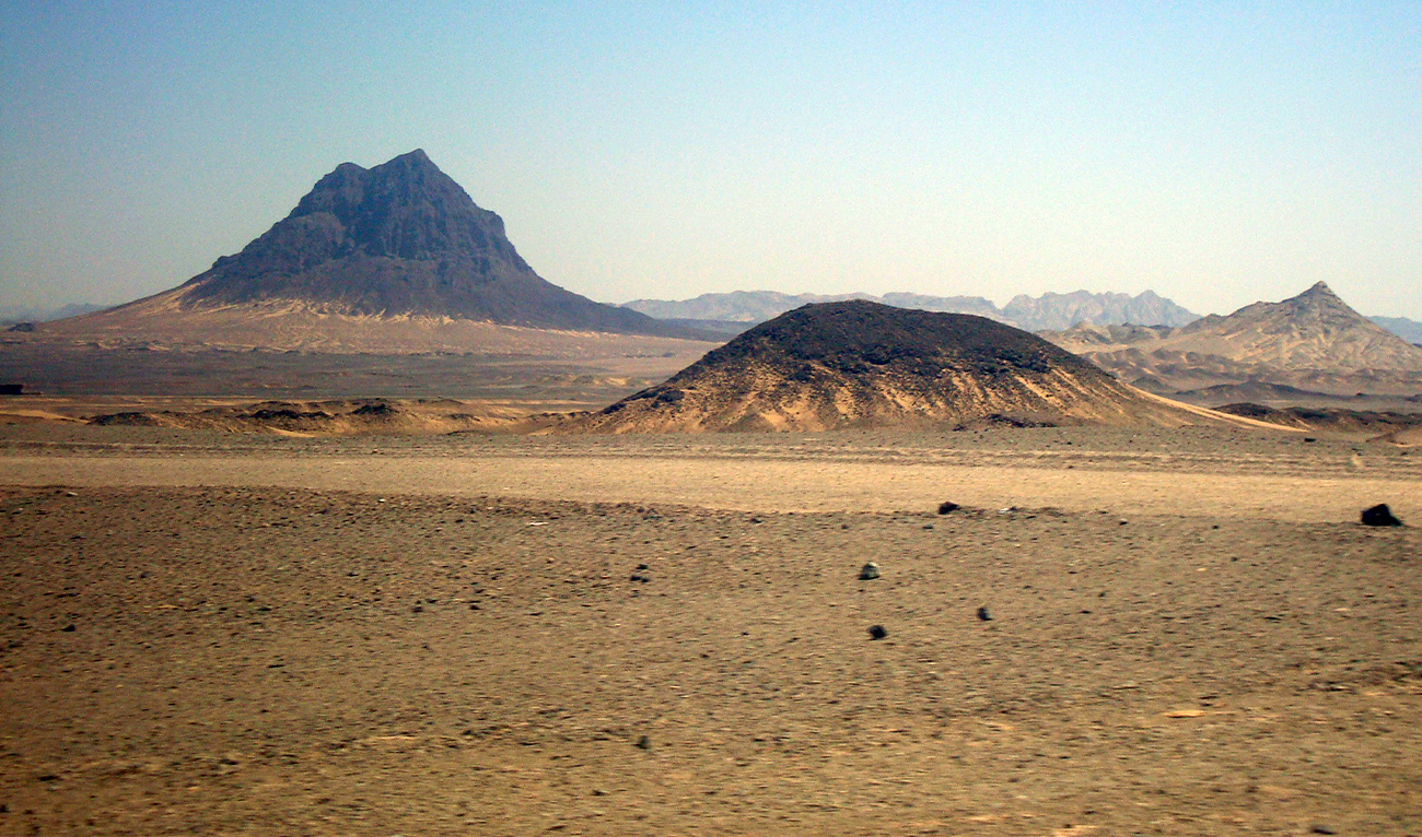 The hills near the proposed site of the Reko Diq copper mine in Pakistan's province of Balochistan are seen in this undated 2010 photo. (Reuters/File)