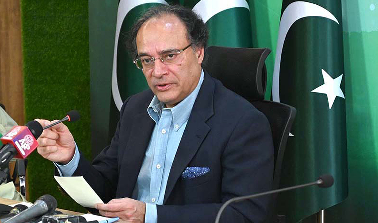 Pakistan Finance Minister Muhammad Aurangzeb speaks during a press briefing in Islamabad on July 28, 2024. (APP/File)