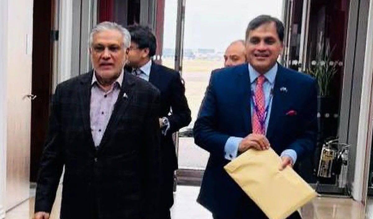 Pakistan Deputy Prime Minister Ishaq Dar arrives in the UK for his official visit, at the Pakistan High Commission in London on August 16, 2025. (MOFA/Handout)