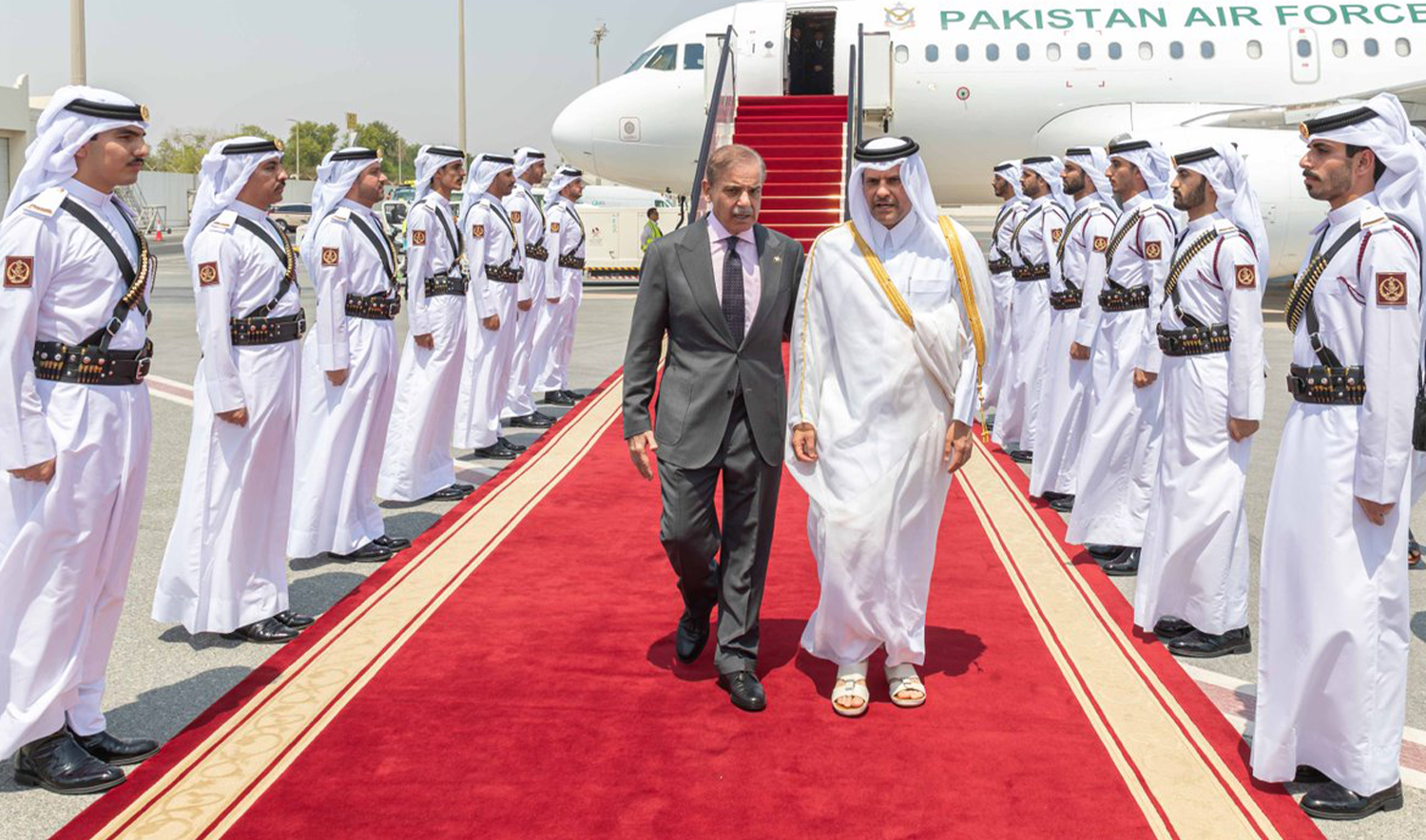 Pakistan Prime Minister Shehbaz Sharif (left) arrives Doha, Qatar on September 11, 2025. (Qatar News Agency)