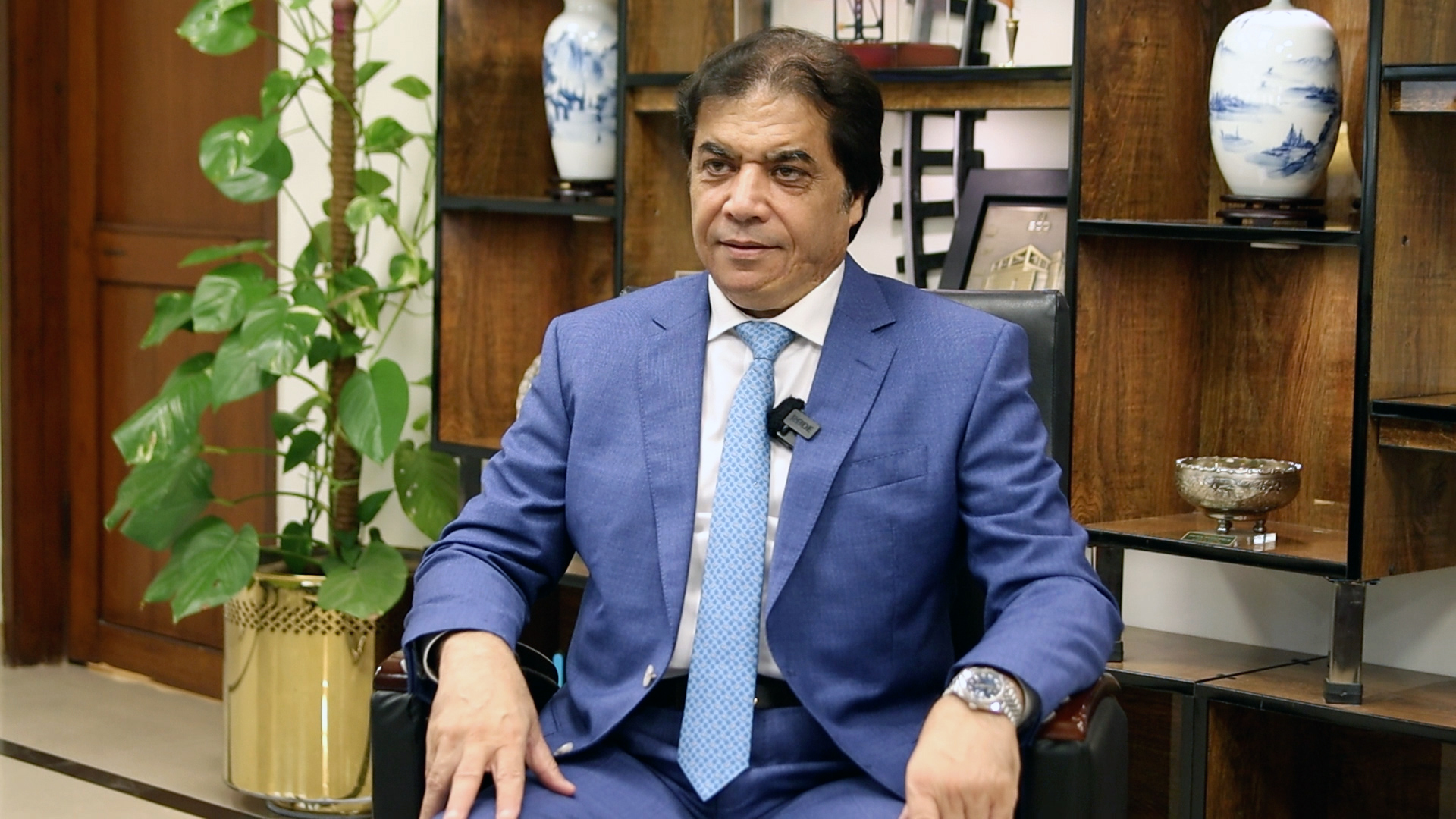 Pakistan Railways Minister Hanif Abbasi speaks during an interview with Arab News in Islamabad on September 16, 2025. (AN Photo)