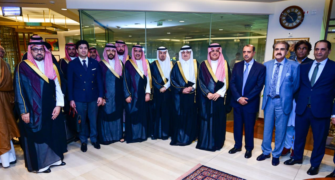 The photo shows a high-level Saudi delegation that arrived in Pakistan on October 7, 2025. (GoP)