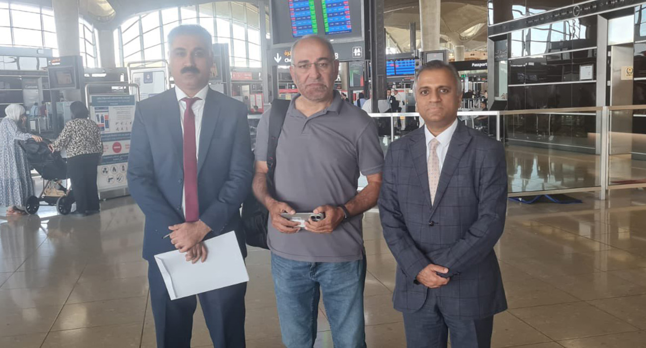 Former Pakistani senator Mushtaq Ahmad Khan (Center) at the airport in Aman, Jordan, before leaving for Pakistan on October 9, 2025. (Photo courtesy: @PakinJordan)