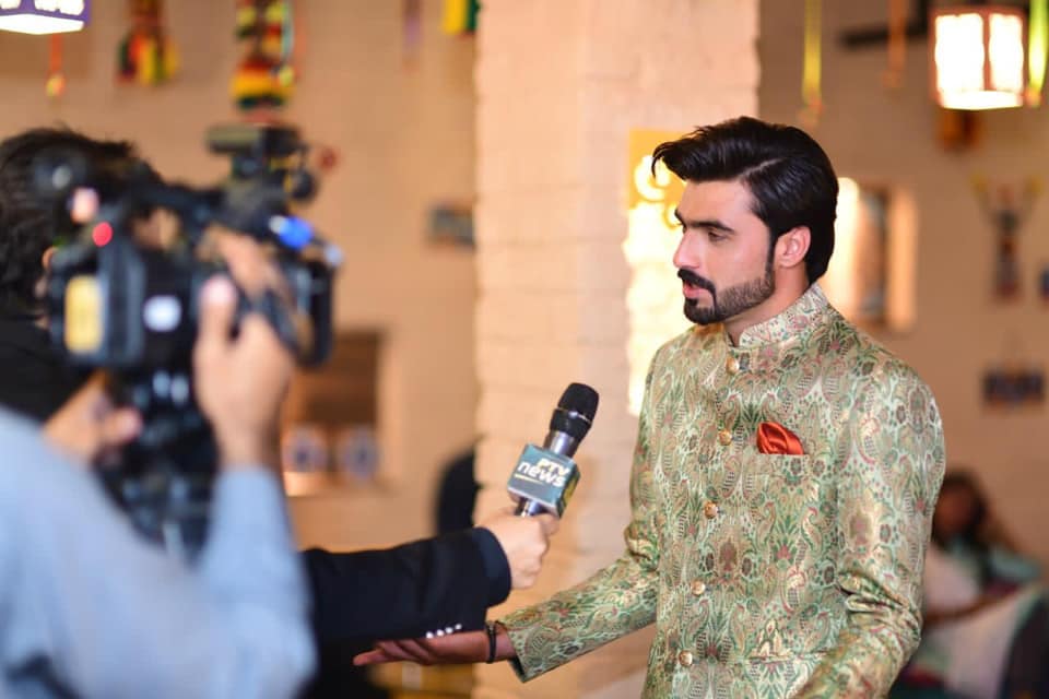 Pakistani influencer Arshad Khan, known as Arshad Chaiwala, speaks to state broadcaster PTV News in Islamabad on November 20, 2020. (Facebook/Arshad Khan/File)