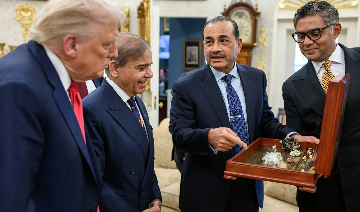Pakistan's Army Chief Field Marshal Asim Munir (second from right) presents mineral samples to US President Donald Trump (left) at The White House in Washington DC, US, on September 26, 2025. (The White House)