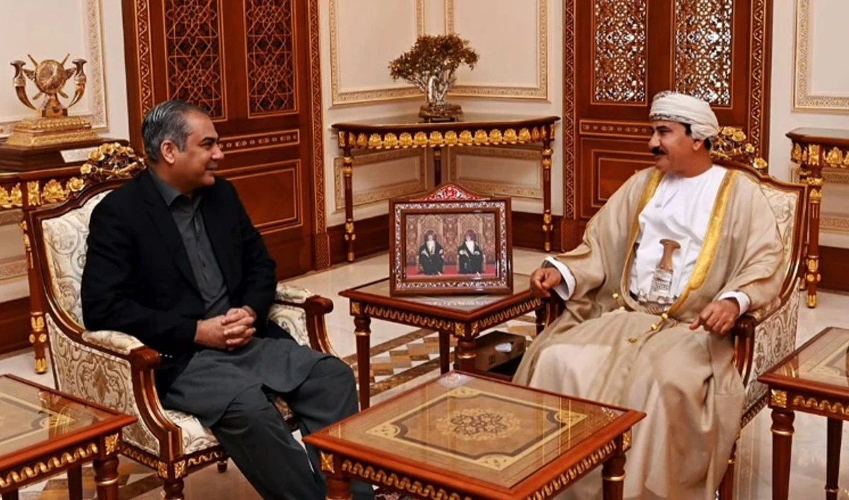 Interior Minister Mohsin Naqvi and Oman’s General Sultan Mohammed Al Nu’amani, a minister of the country’s Royal Office, in a meeting in Muscat, on October 30, 2025. (Interior Ministry)