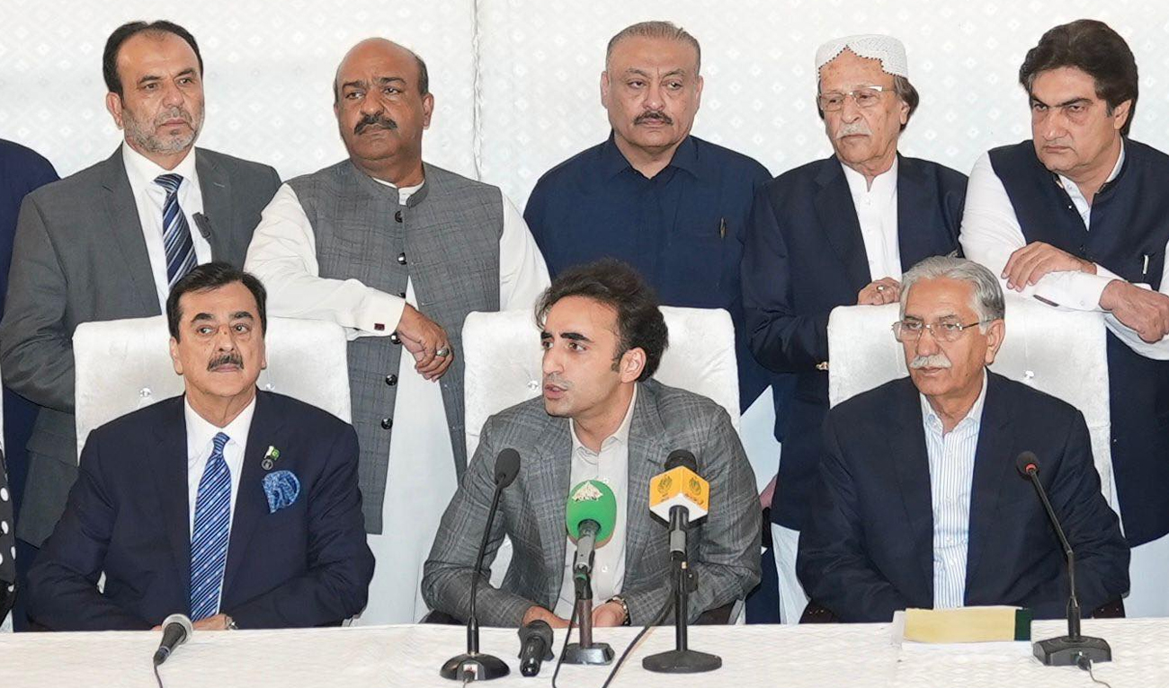 Chairman Pakistan People’s Party, Bilawal Bhutto-Zardari (center sitting), speaks during a news conference in Karachi, Pakistan, on November 6, 2025. (Facebook/@Bilawalhouse)