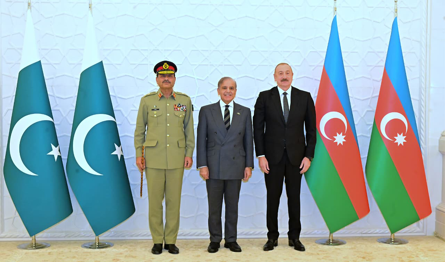 Pakistan's Army Chief Field Marshal Asim Munir (left), Prime Minister Shehbaz Sharif and Azerbaijan President Ilham Aliyev pose for a picture in Baku on November 7, 2025. (PID)