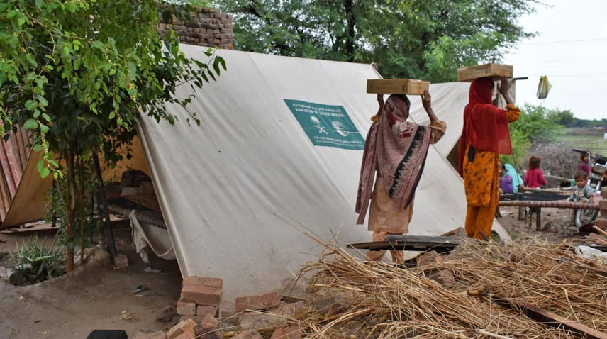 Saudi KSrelief distributes 180 tons of dates among flood-affected Pakistani families