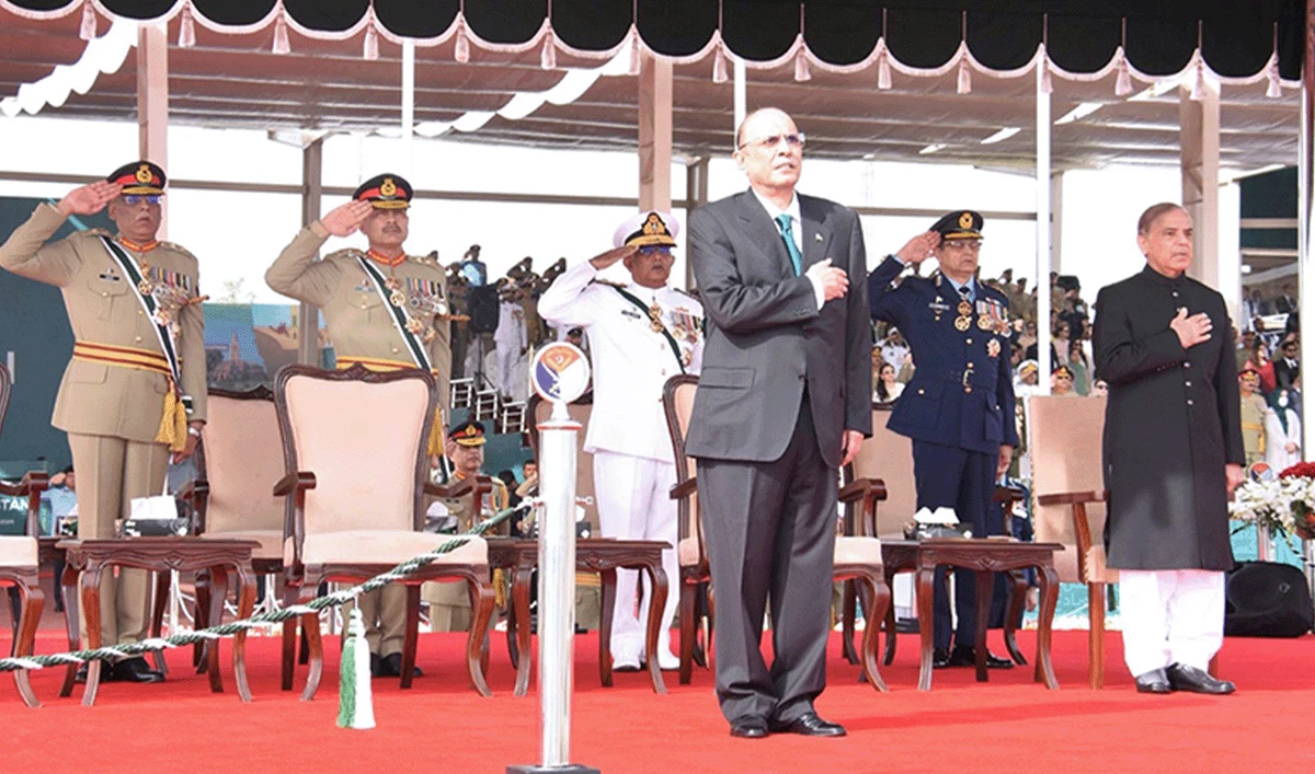 (From left to right) Chairman Joint Chiefs of Staff Committee, General Sahir Shamshad, Field Marshal General Asim Munir, Air Chief Marshal Zaheer Ahmed Babar, President of Pakistan Asif Ali Zardari, Admiral Naveed Ashraf and Prime Minister of Pakistan Shehbaz Sharif pictured during Pakistan Day Parade in Islamabad, Pakistan, on March 23, 2024. (APP/File)