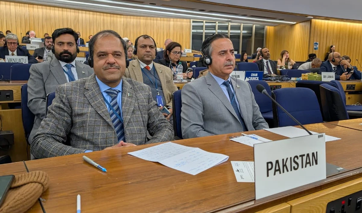 Pakistan’s Minister for Maritime Affairs Muhammad Junaid Anwar Chaudhry (right) attends a reception hosted by Pakistan at the International Maritime Organization (IMO) Headquarters in London on November 26, 2025. (Ministry of Maritime Affairs)
