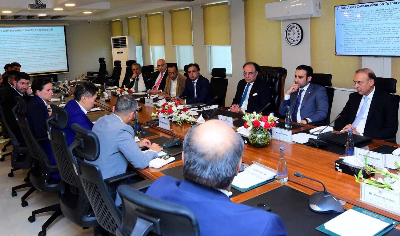 Pakistan's Finance officials including Finance Minister Mohammad Aurangzeb (third-left) in a meeting with Binance team led by Global CEO Richard Teng in Islamabad, Pakistan, on December 5, 2025. (Ministry of Finance)
