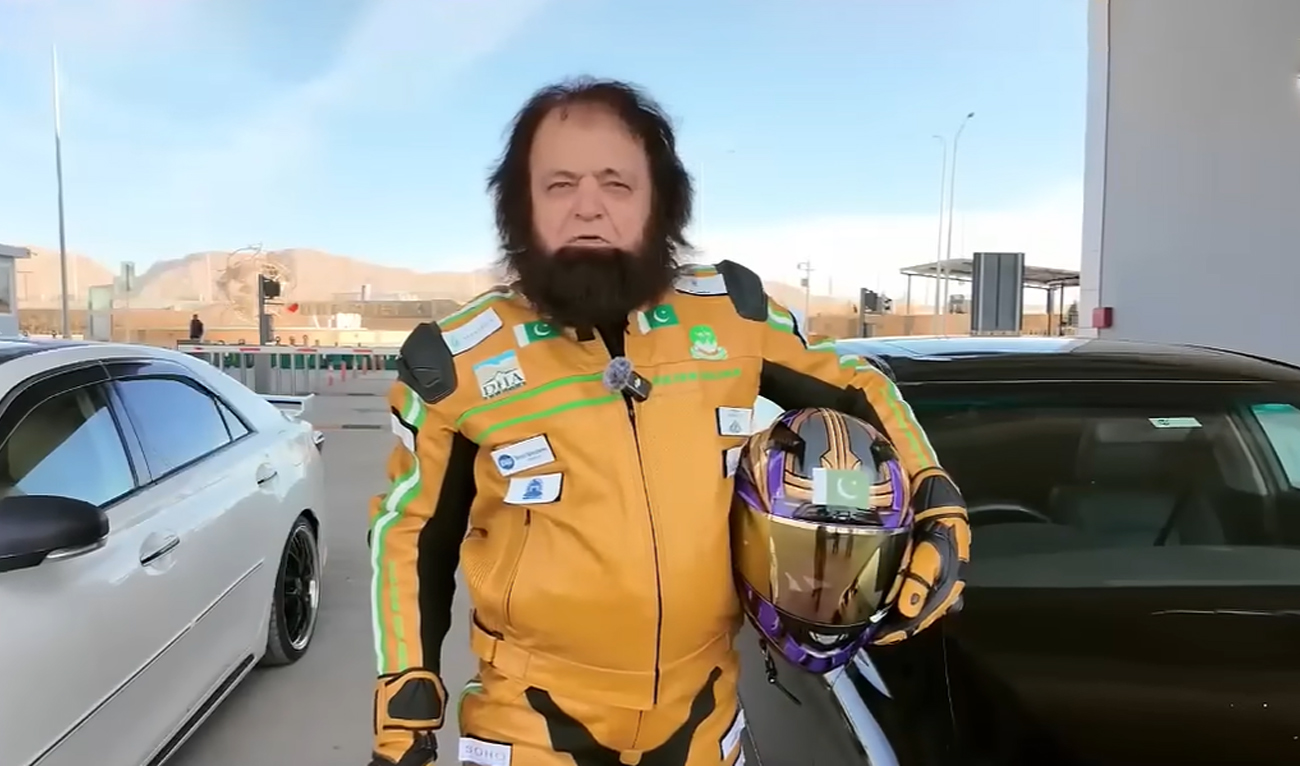 Stuntman Sultan Muhammad Khan, popularly known as “Sultan Golden” speaks during a video message in Quetta, Pakistan, on December 6, 2025. (Youtube/@dhaquetta3174/File)