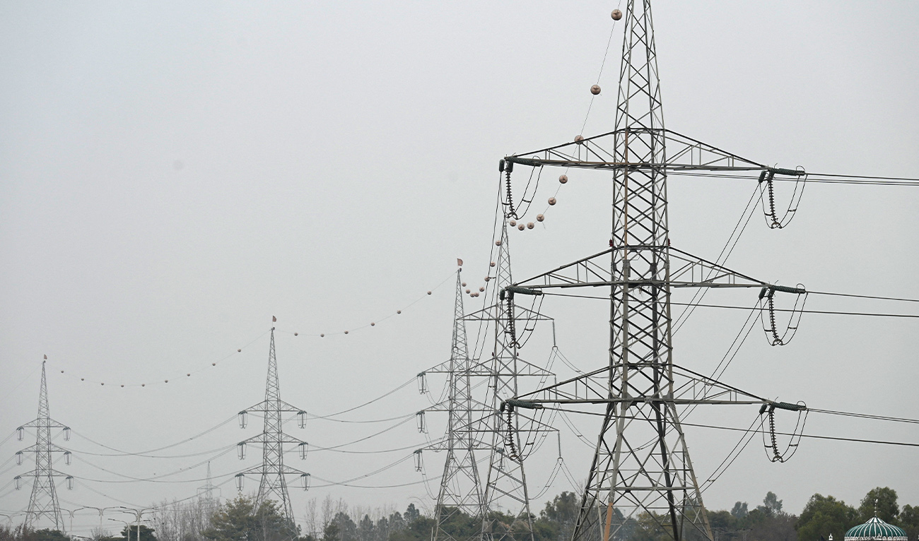 A general view of the high voltage lines during a nationwide power outage in Rawalpindi on January 23, 2023. (AFP)