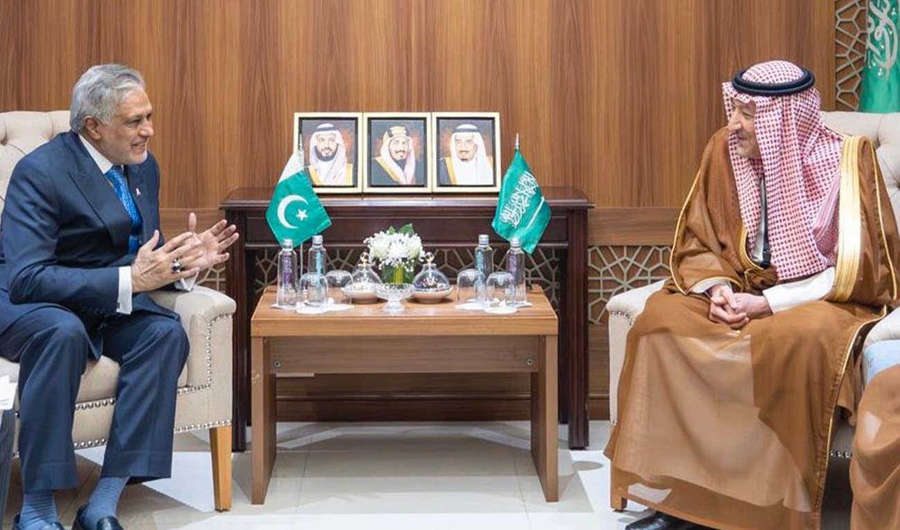 Pakistan’s Deputy Prime Minister Ishaq Dar meeting Saudi Deputy Foreign Minister Waleed Bin Abdulkarim Al-Khereiji in Jeddah on January 11, 2026. (MoFA)