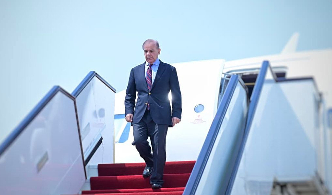 Prime Minister Muhammad Shehbaz Sharif arrives in Doha, Qatar, on September 17, 2025. (@PakinQatar/X/File)