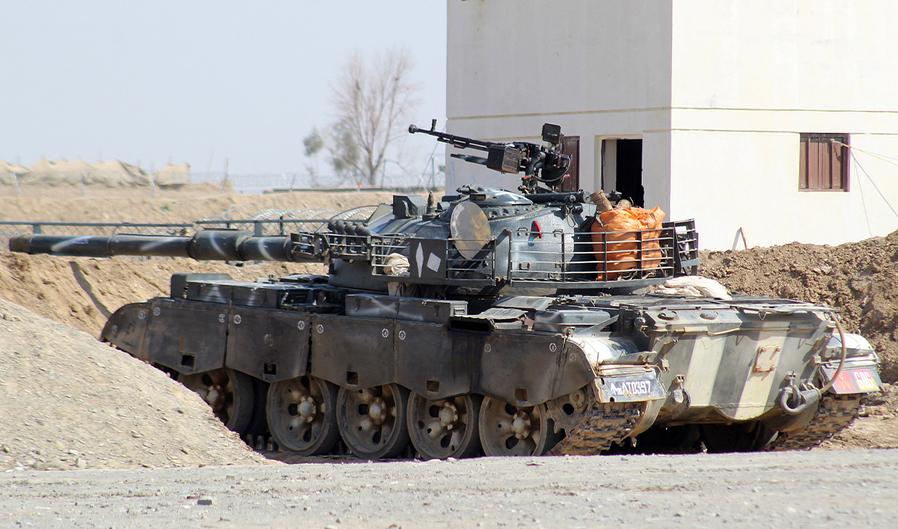 A Pakistani army tank stands at the Pakistan-Afghanistan border in Chaman district of Pakistan’s Balochistan province, on March 4, 2026. (AFP)
