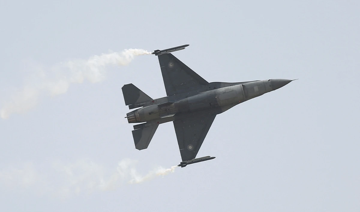 Pakistan Air Force (PAF) F-16 fighter jet performs during the Pakistan Day military parade in Islamabad, Pakistan, March 23, 2022. (Reuters/File)