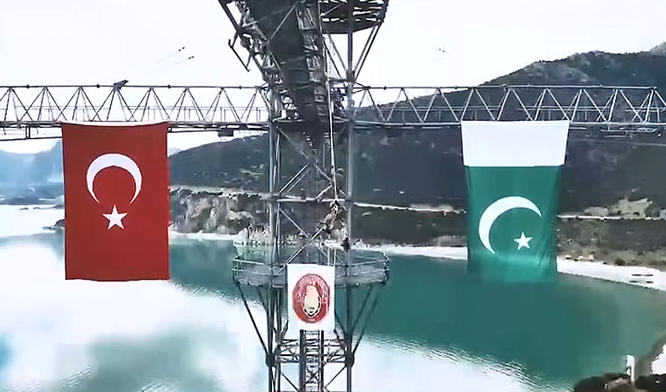 A screengrab taken on April 16, 2026, shows the Pakistan and Türkiye flags during a Joint Commando and Special Forces Exercise in Ankara, Türkiye. (ISPR)