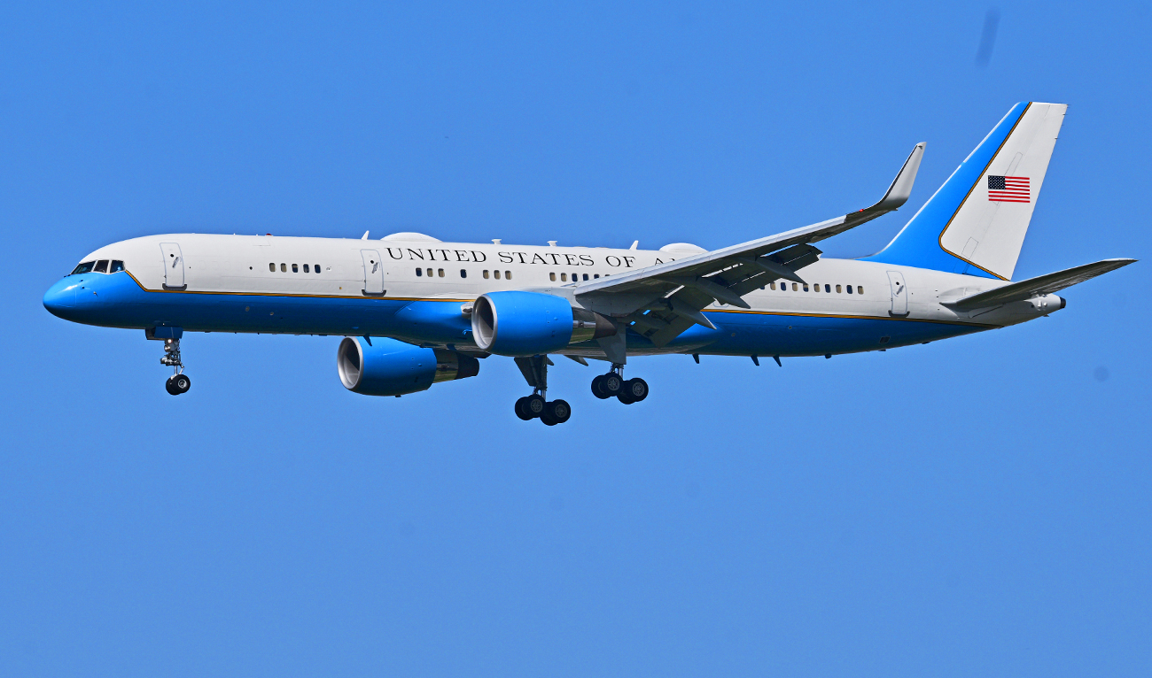 A US Air Force Boeing C-32 approaches for landing at Nur Khan Airbase ahead of the second round of negotiations between the US and Iran in Rawalpindi, Pakistan, on April 20, 2026. (AP)