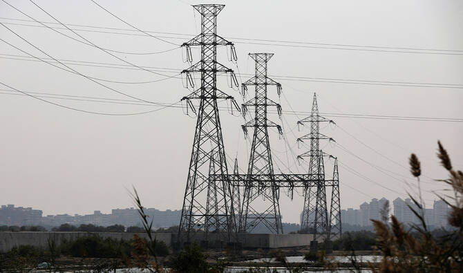A power transmission tower is seen a day after a country-wide power breakdown, in Karachi, Pakistan, on January 24, 2023. (REUTERS/File)