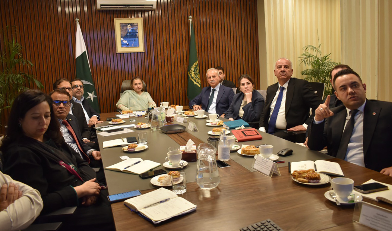 Pakistan's Climate Change Secretary Aisha Humera Moriani (center) hosting a delegation from Turkiye in Islamabad, Pakistan on May 8, 2026. (PID)