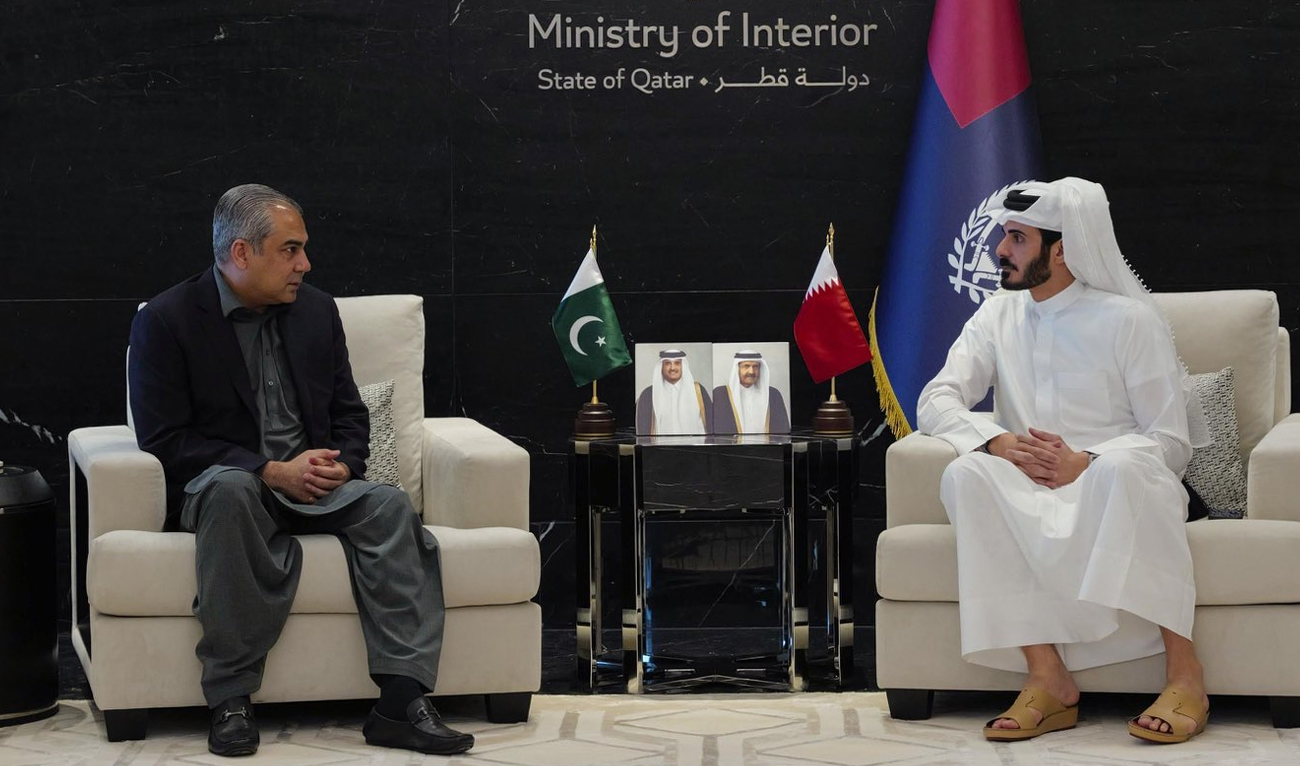 Pakistan’s Interior Minister Mohsin Naqvi meets Qatari counterpart Sheikh Khalifa bin Hamad bin Khalifa Al Thani (right) in Doha, Qatar, on July 27, 2025. (X/@MOI_QatarEn)